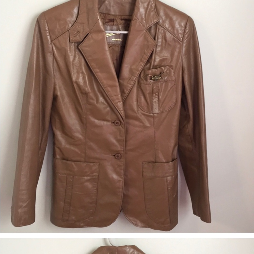Women's Brown Leather Jacket - Picture 9 of 11